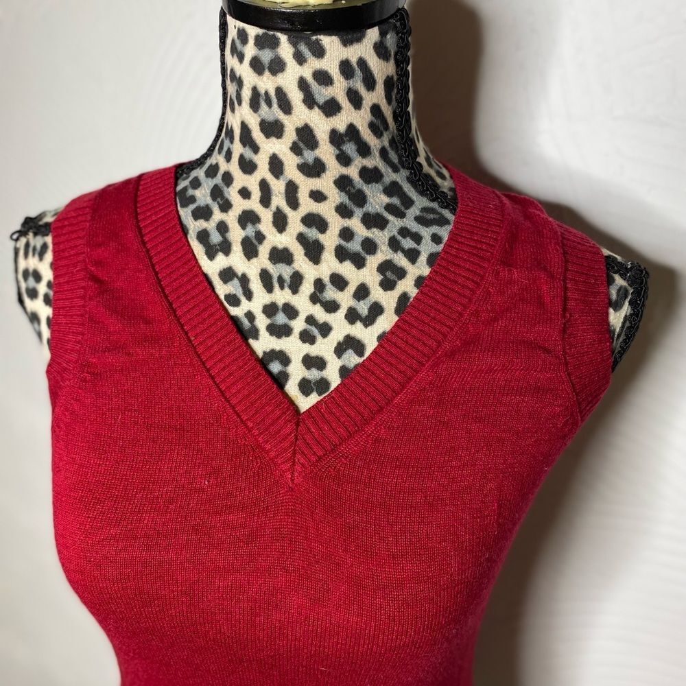Express Small Maroon Sweater - Picture 2 of 8